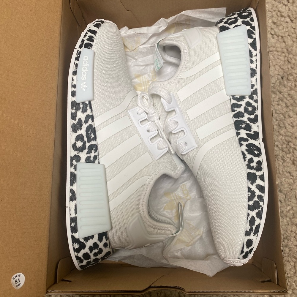 💥NEW Adidas NMD _R1 W💥